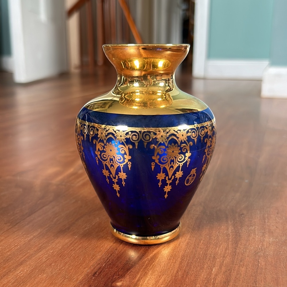 Like new Ferris & Lazzarini bud vase